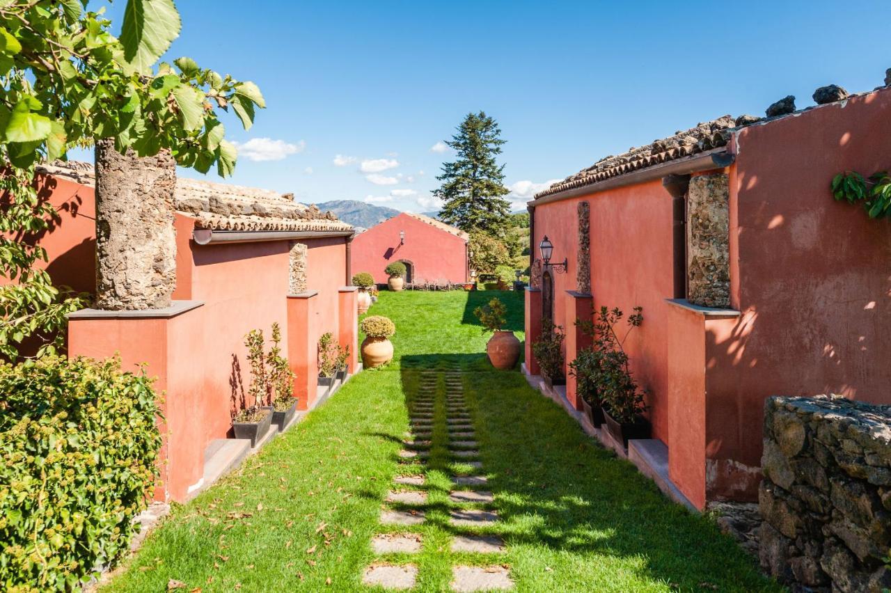 Terrazze Dell'Etna - Country Rooms And Apartments ランダッツォ エクステリア 写真