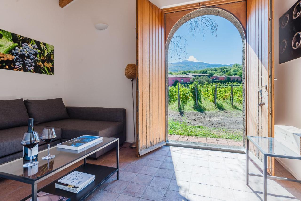 Terrazze Dell'Etna - Country Rooms And Apartments ランダッツォ エクステリア 写真