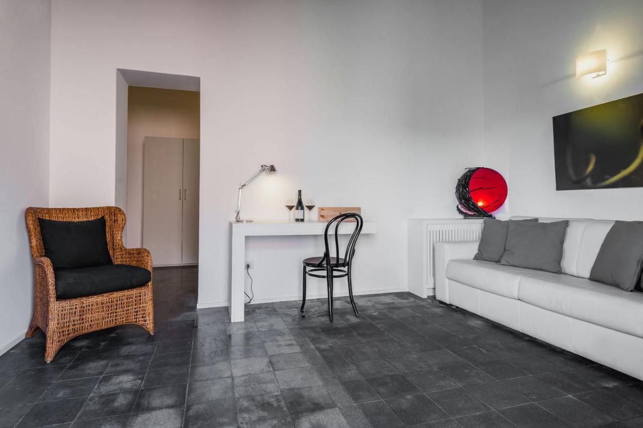 Terrazze Dell'Etna - Country Rooms And Apartments ランダッツォ エクステリア 写真